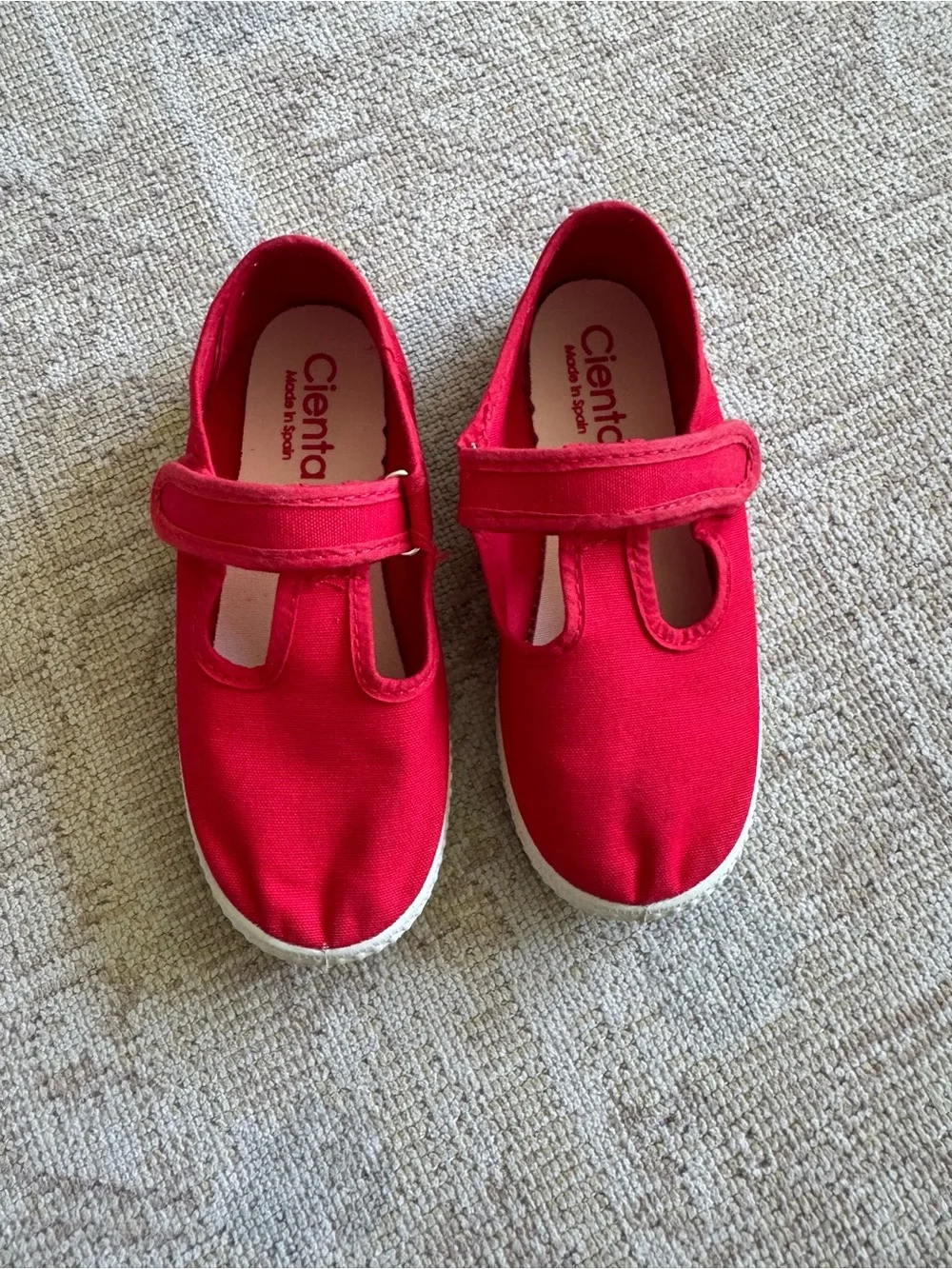 Cienta Kids Red Canvas Mary Jane with Hook-and-Loop Strap